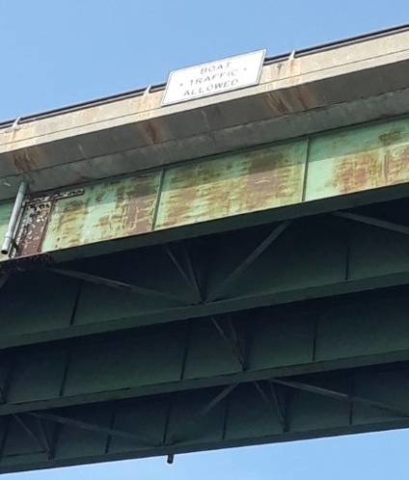 New navigational sign "Boat Traffic Allowed"