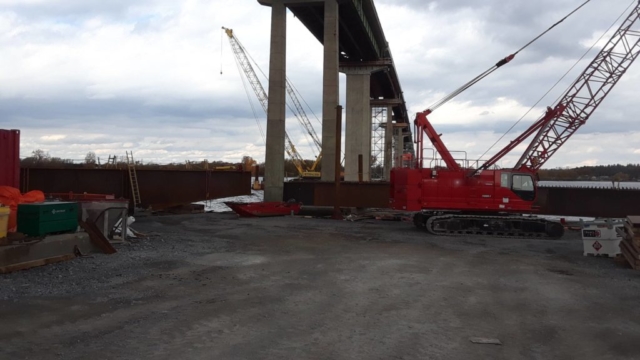 Hammer Head girder and Approach girders ready for placement