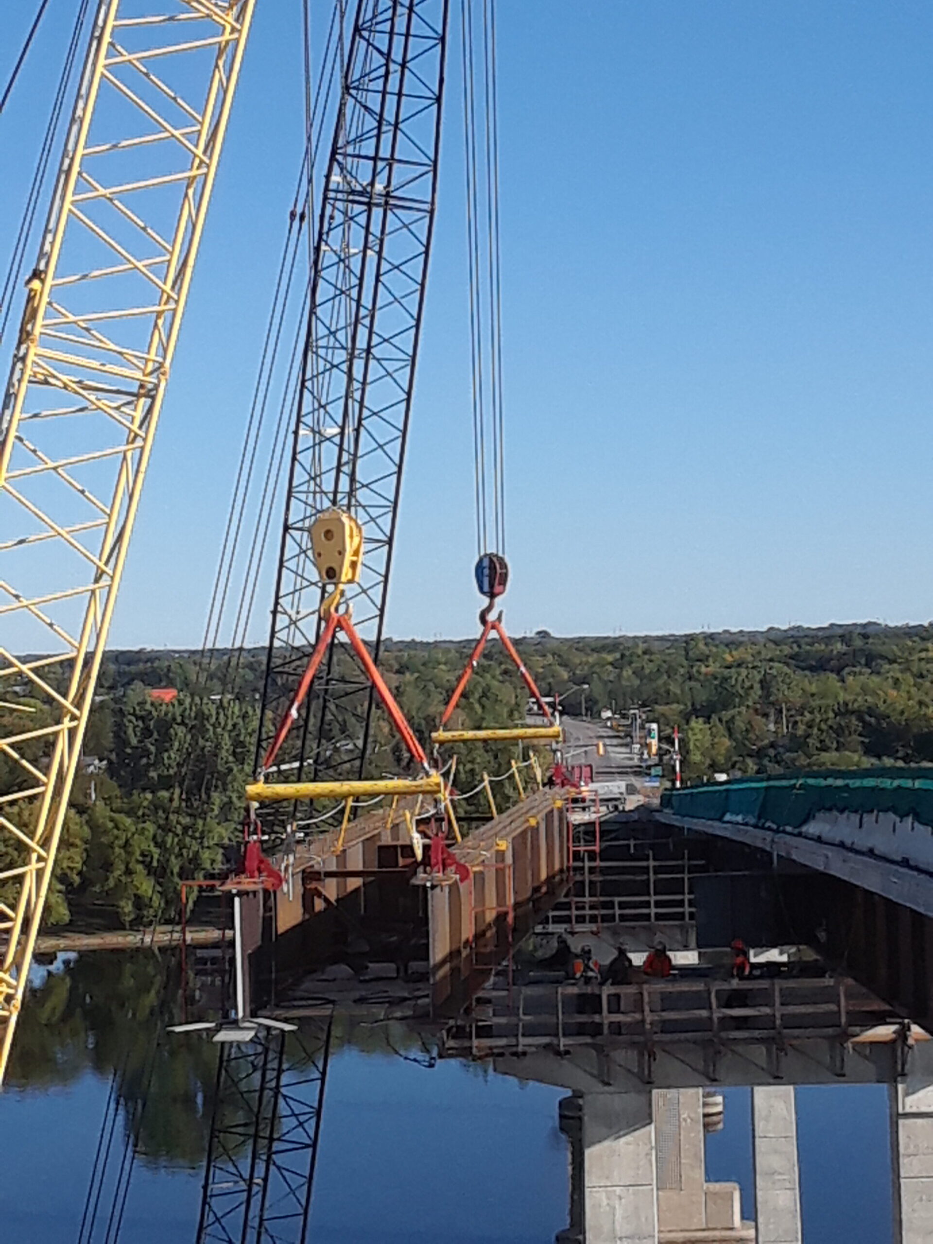 Haunch girder being lowered onto the pier cap