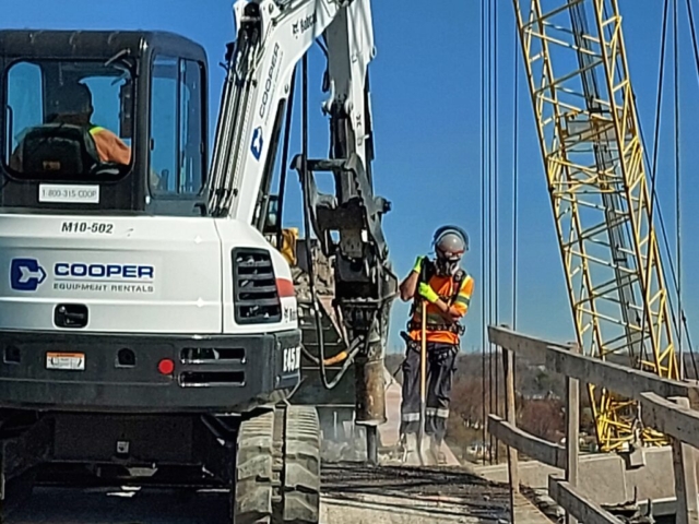 Close-up of hoe ramming on the south side of the bridge