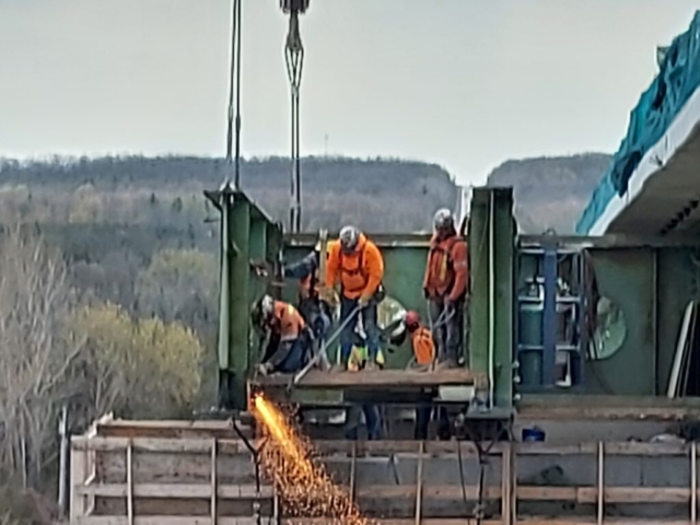 Close-up pier 12 haunch, brackets being cut