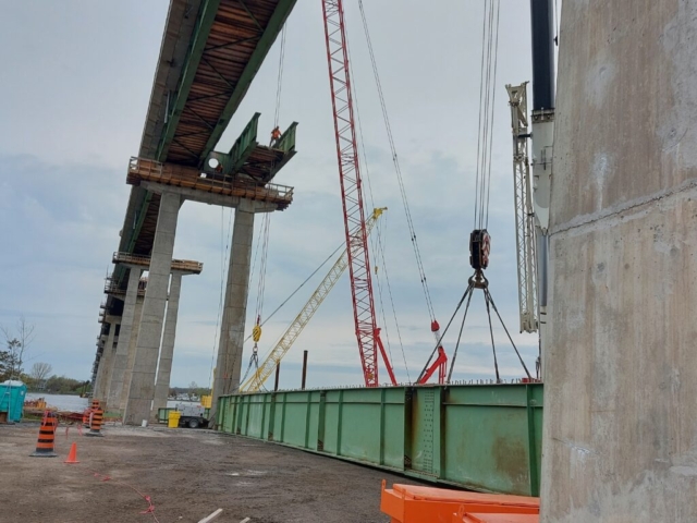 Lowered approach girder, pier 13 haunch girder