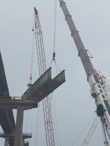 Starting to remove the pier 13 haunch girder