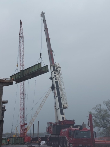 Lowering the haunch girder