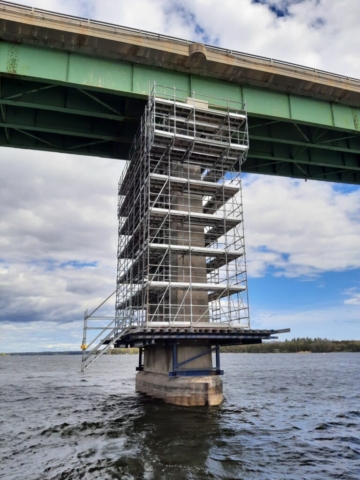 Pier 4 scaffolding