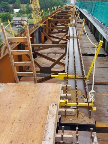 South view of installed girder and false decking