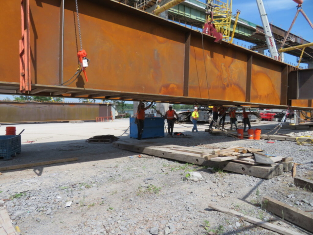 Preparing the girder to be lifted for installation