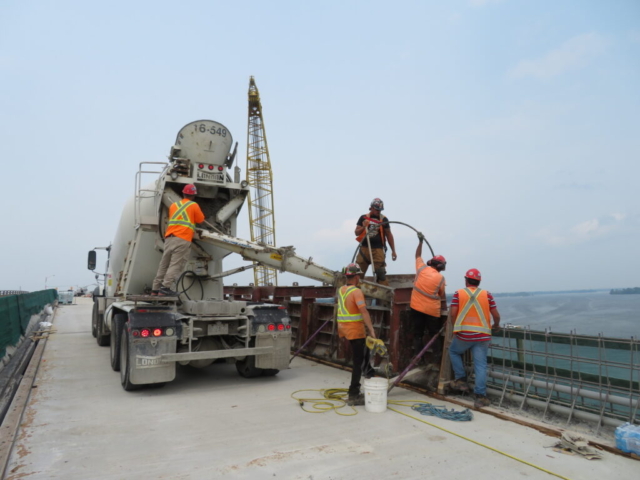 Expanded view of barrier wall concrete placement