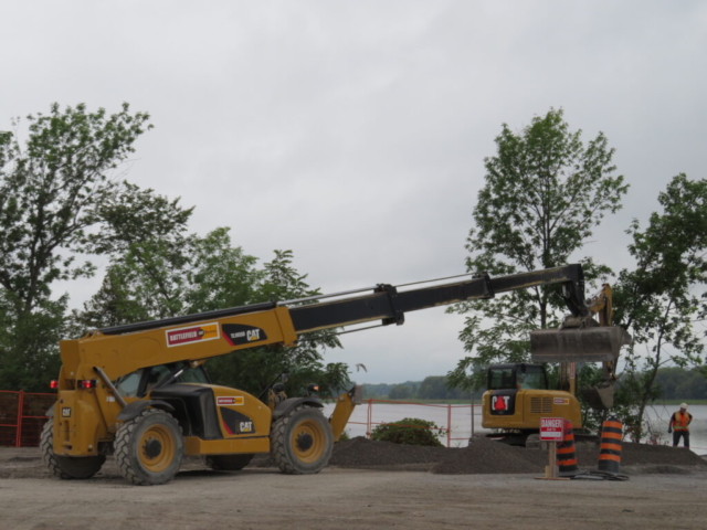 Preparing the new crane pad