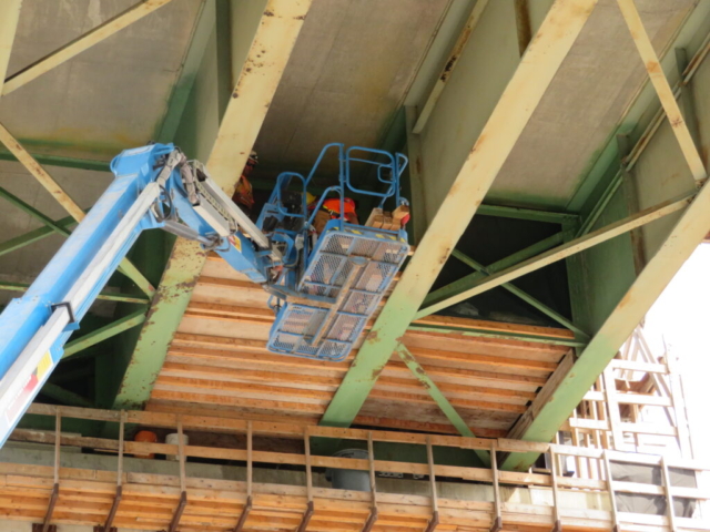 Installation of false decking between piers 14 and 15