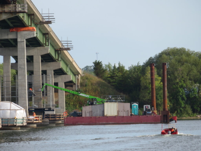 Using the manlift for scaffolding build on pier 3