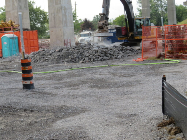 Using the magnet to separate the rebar from the concrete