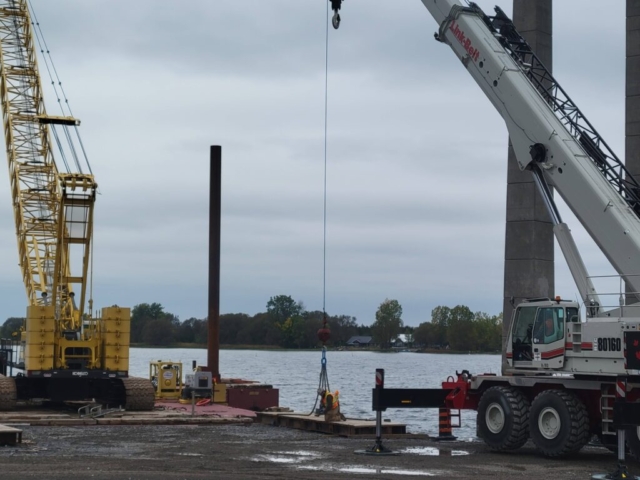 Preparing to lift the ramps into place with the 160-ton crane