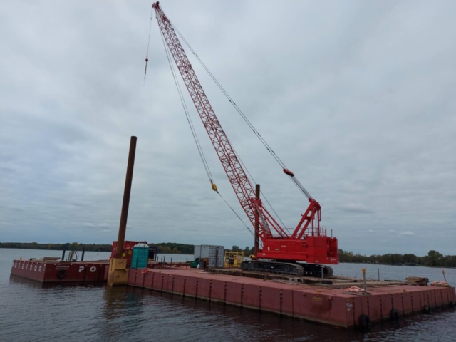 110-ton crane on the barge