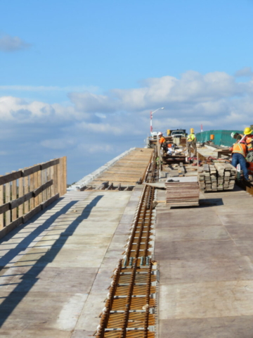 Northview, installation of deck formwork and work platform