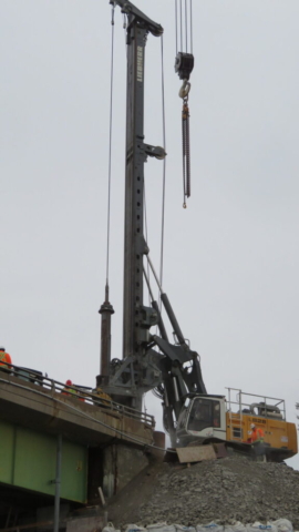 Expanded view of the rigging machine and auger