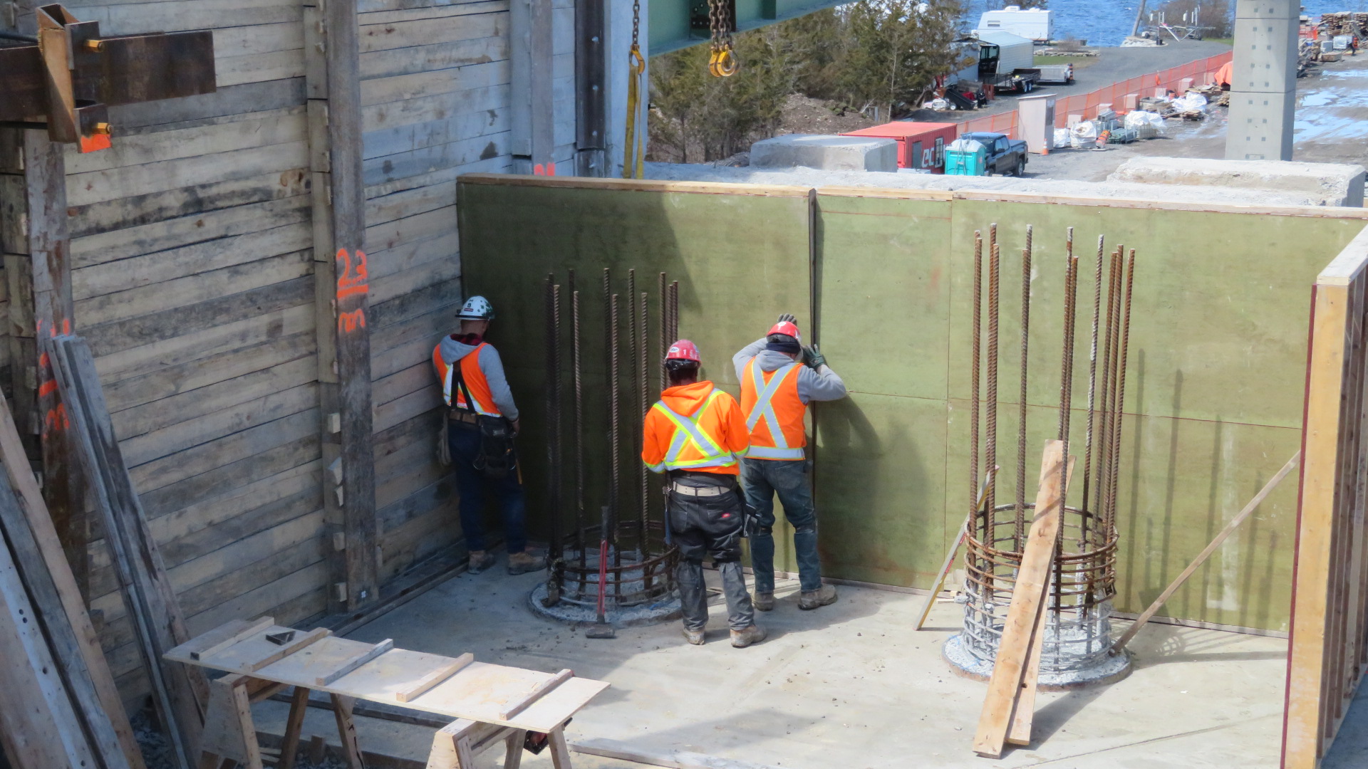 Installing the section of formwork