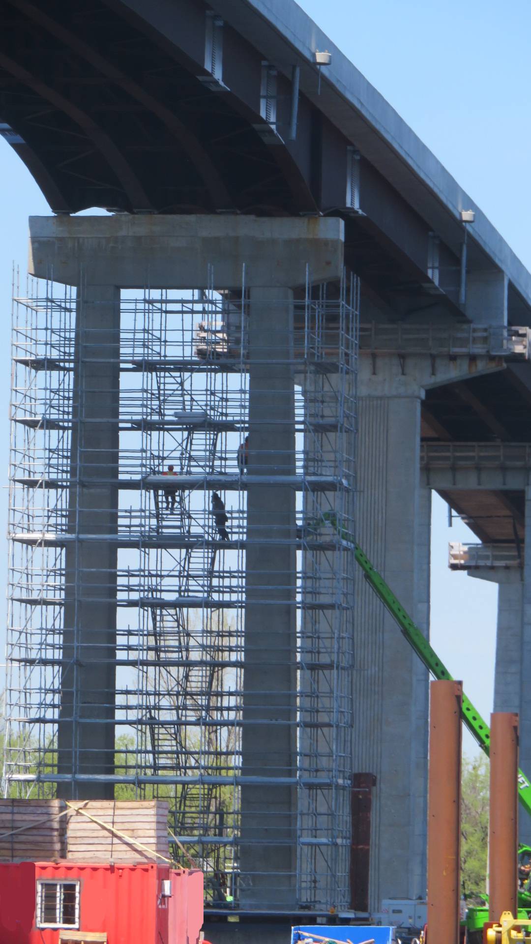 Pier 9 scaffolding installation, near completion