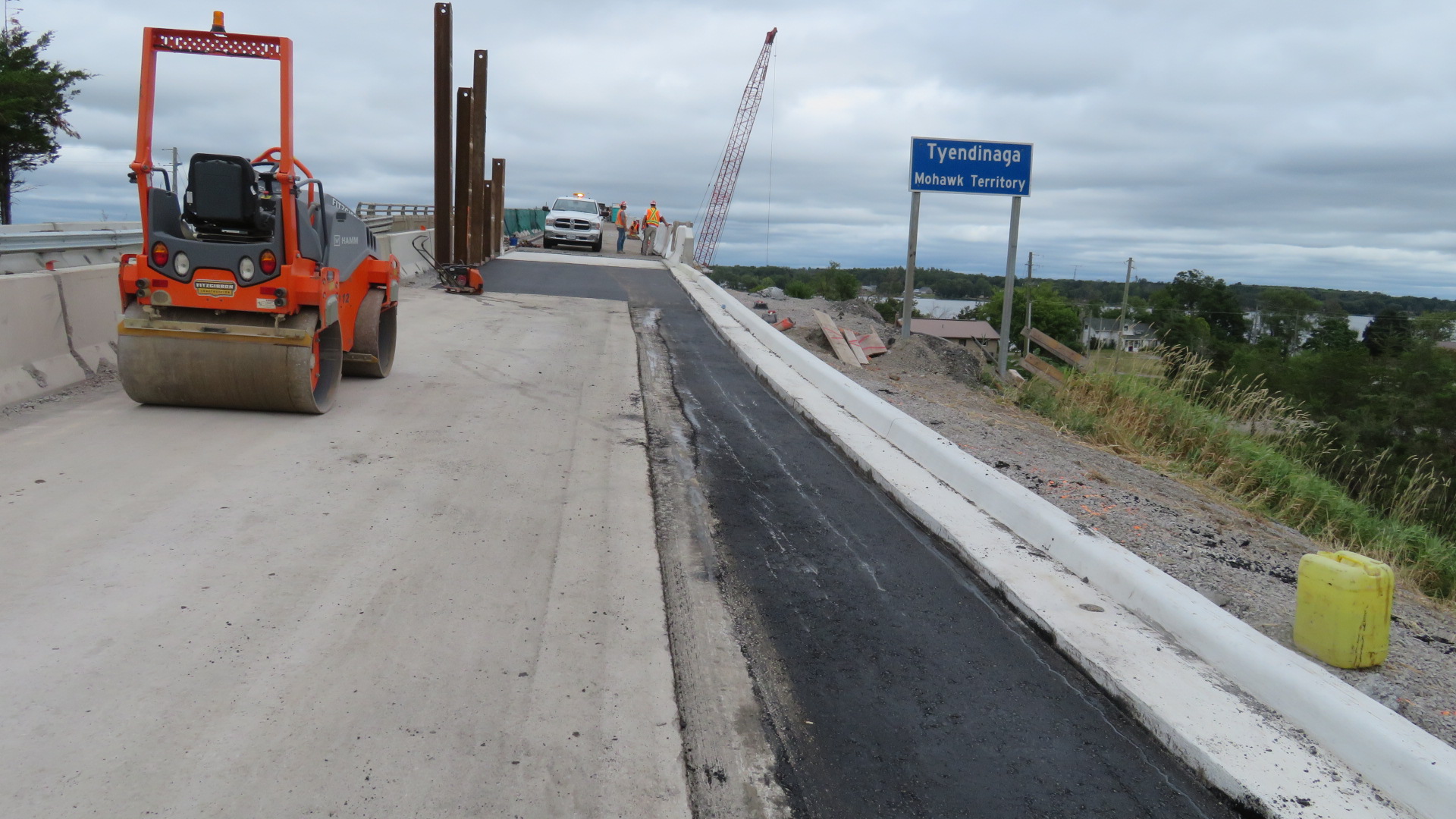 Expanded view of the first lift of asphalt on the shoulder