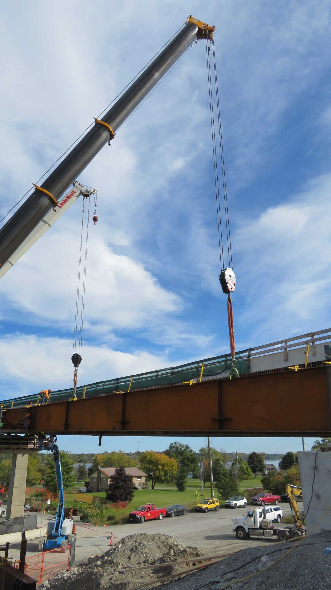 Expanded view of the 160 and 200 ton cranes, second last girder