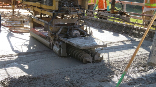 Close-up, concrete finisher