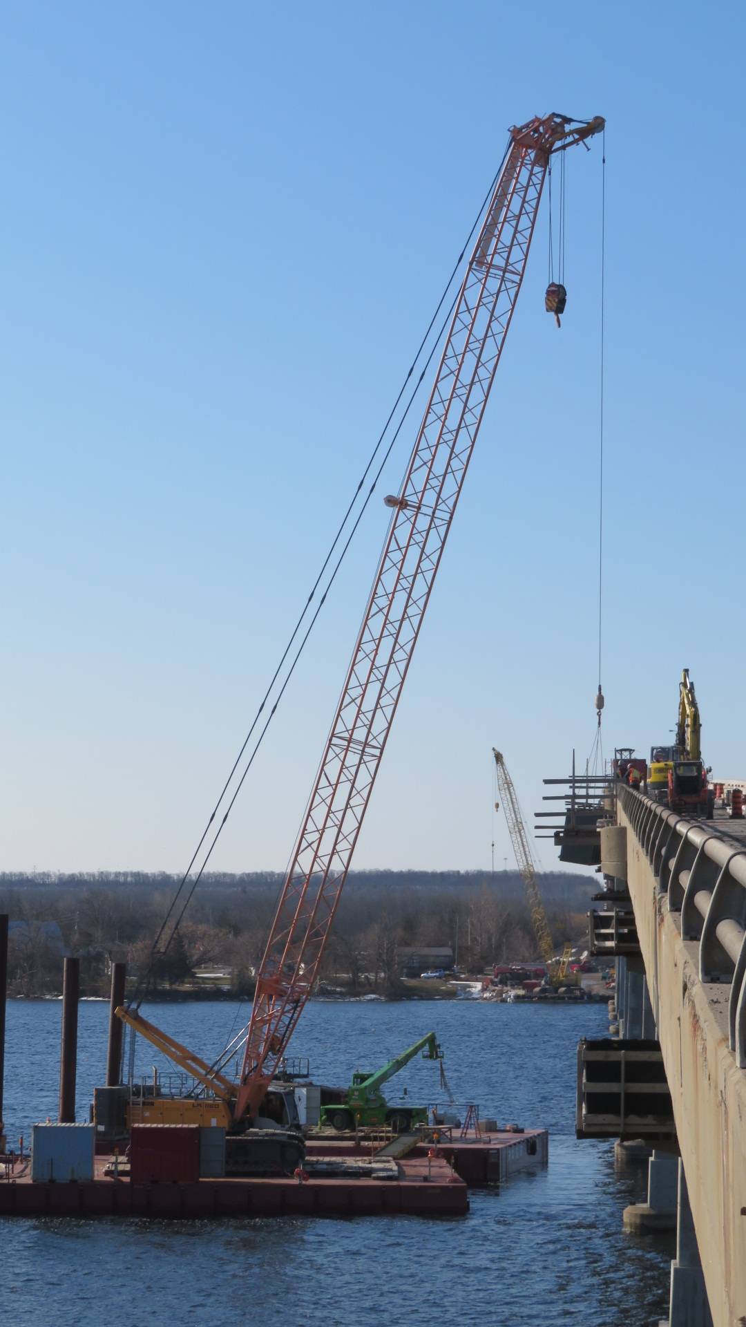Overview, 200-ton crane and containment bin, second barge with manlift