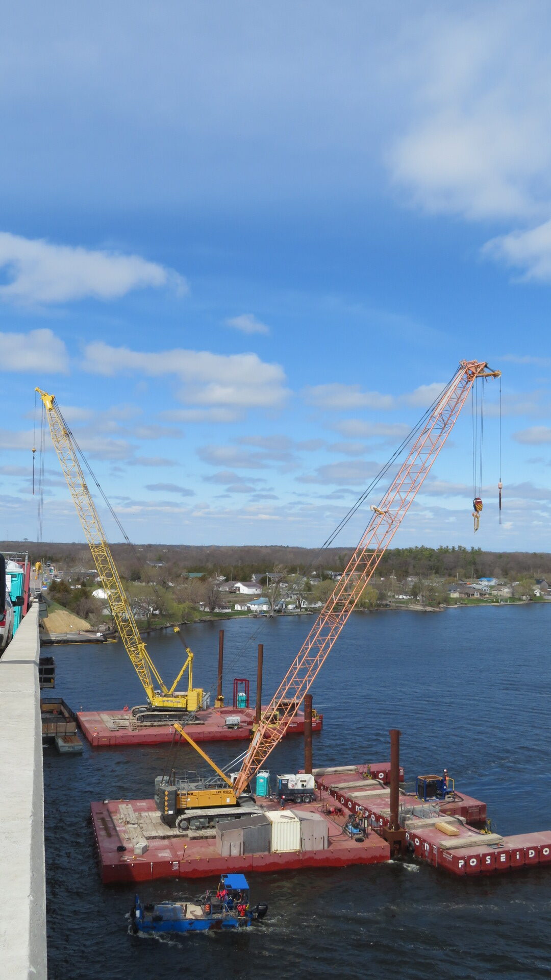 View from above of both 200-ton cranes on the barges