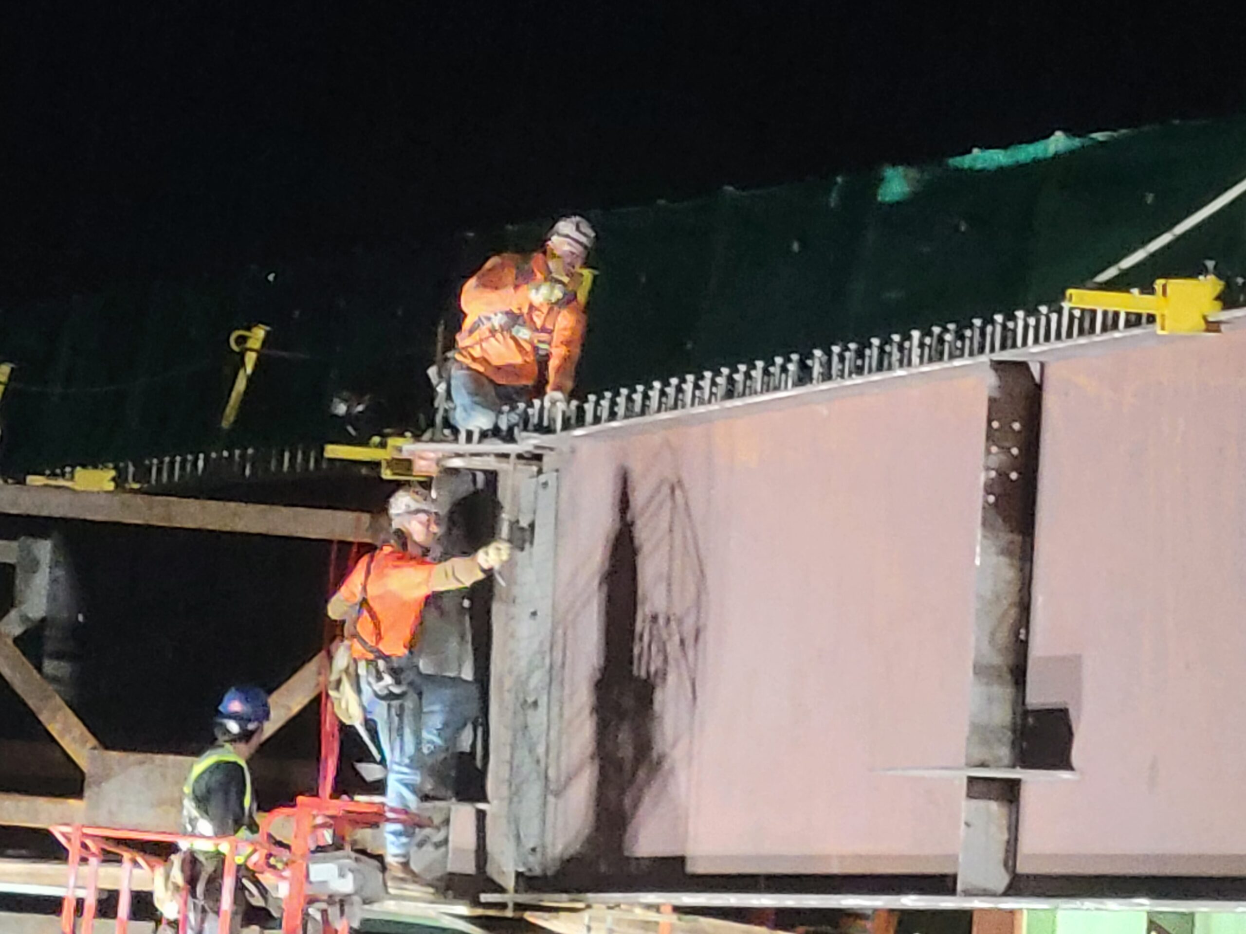 Placing the first of two girders, pier 1-abutment