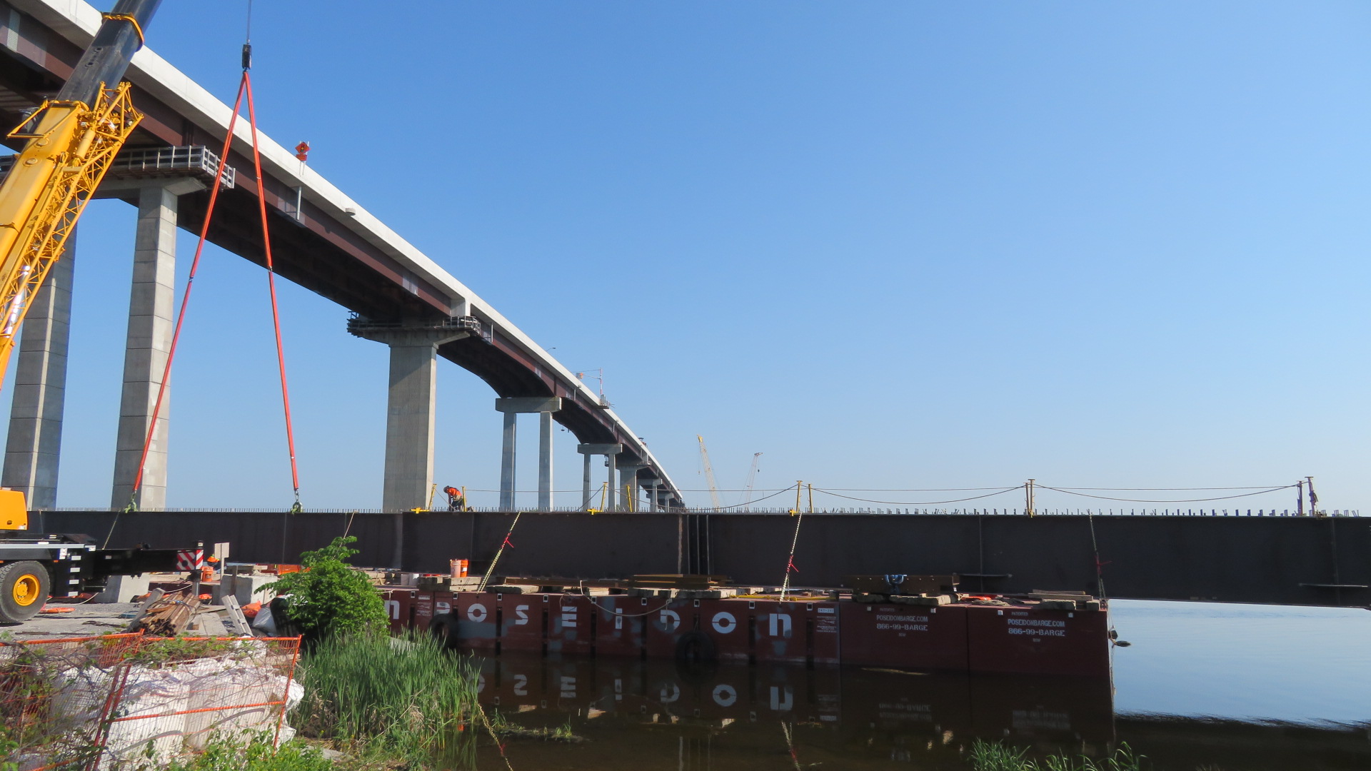Assembling the girders on the barge