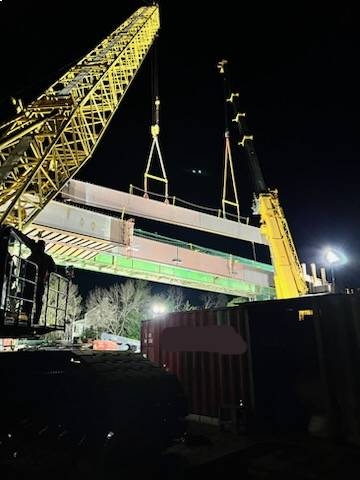 200-ton cranes, rigging